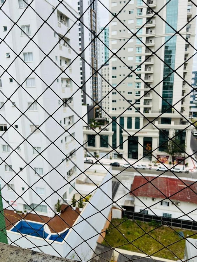 Apartamento 1 Dormitório Próximo Ao Mar Em Apartamento